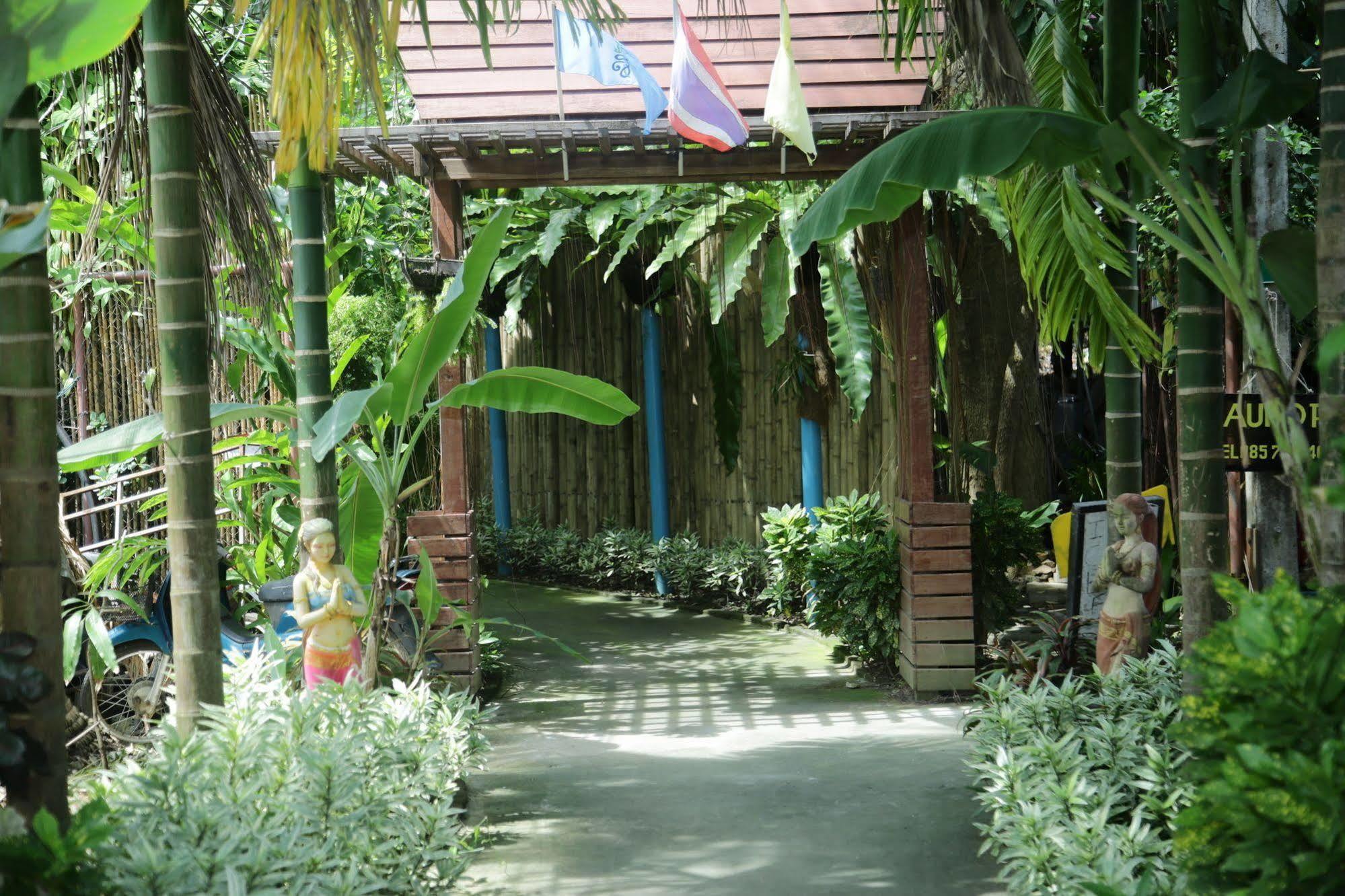 Oyo 585 Freedom Hostel @ Phi Phi Eksteriør bilde