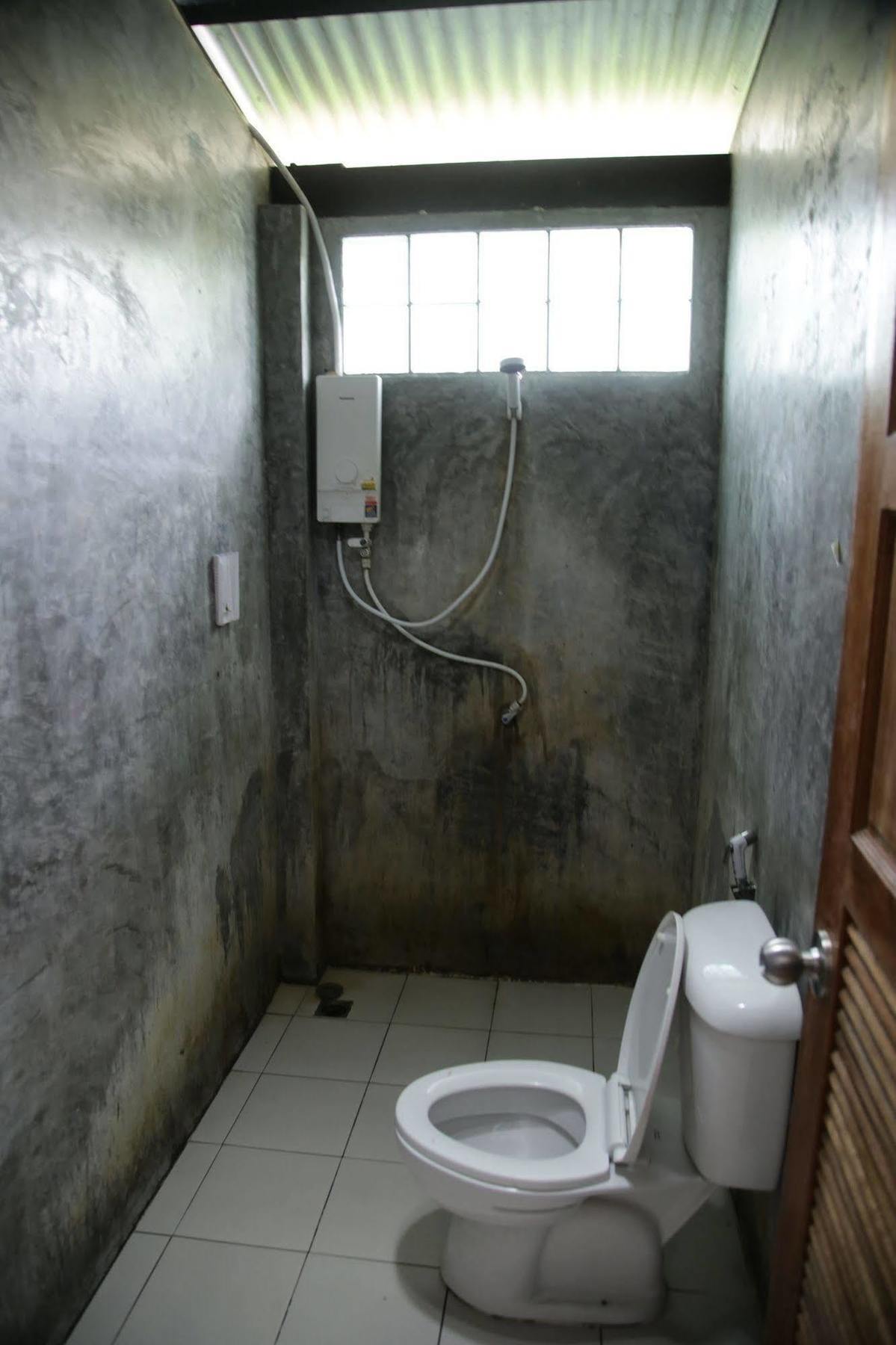 Oyo 585 Freedom Hostel @ Phi Phi Eksteriør bilde