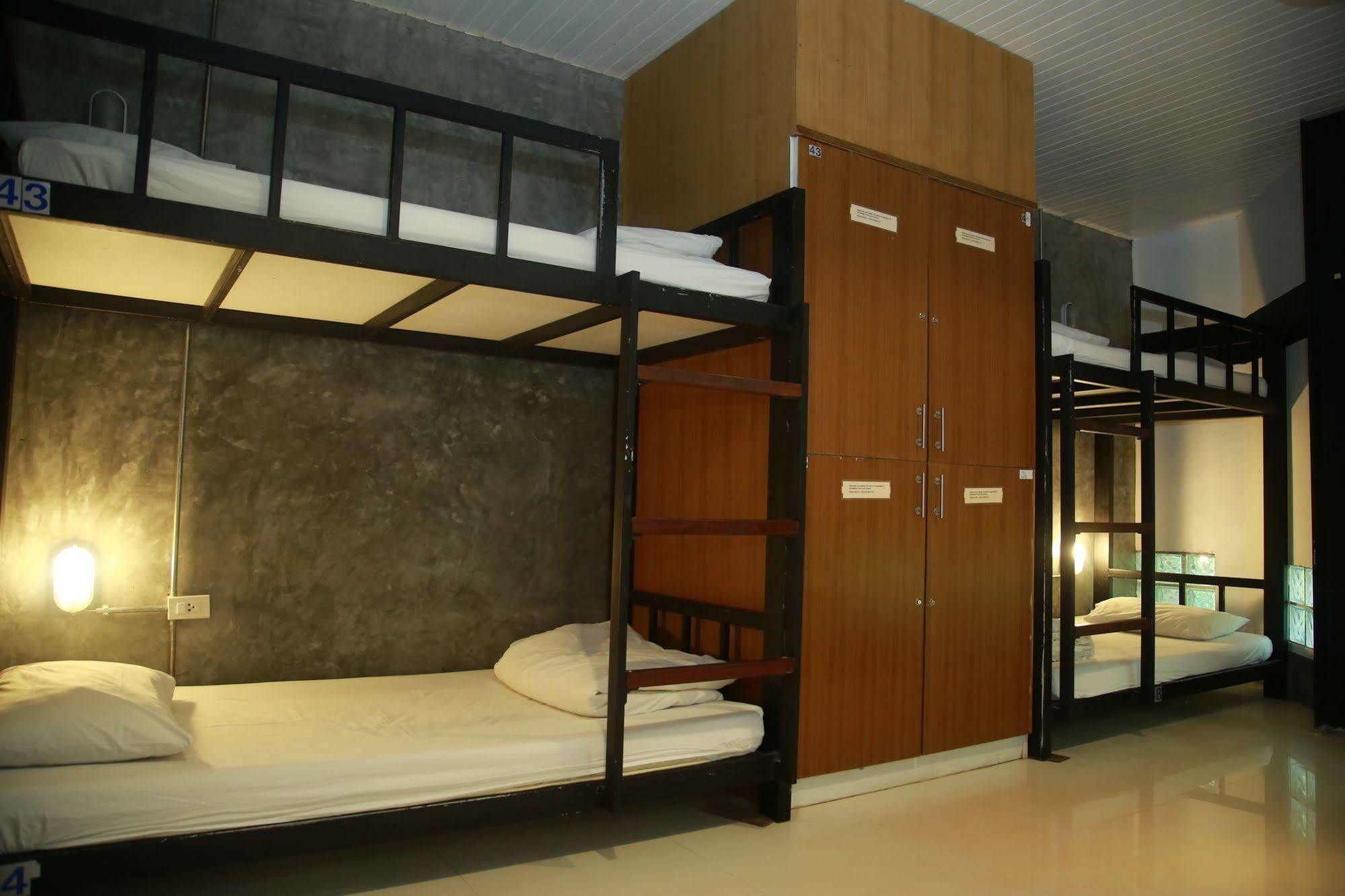 Oyo 585 Freedom Hostel @ Phi Phi Eksteriør bilde