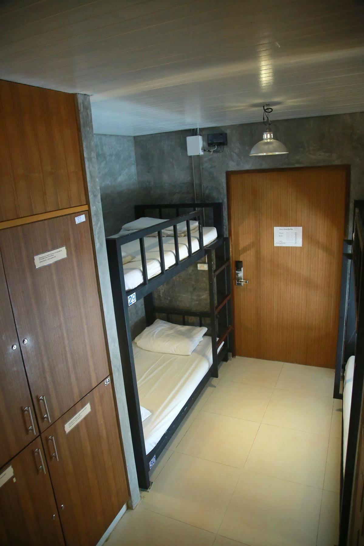 Oyo 585 Freedom Hostel @ Phi Phi Eksteriør bilde