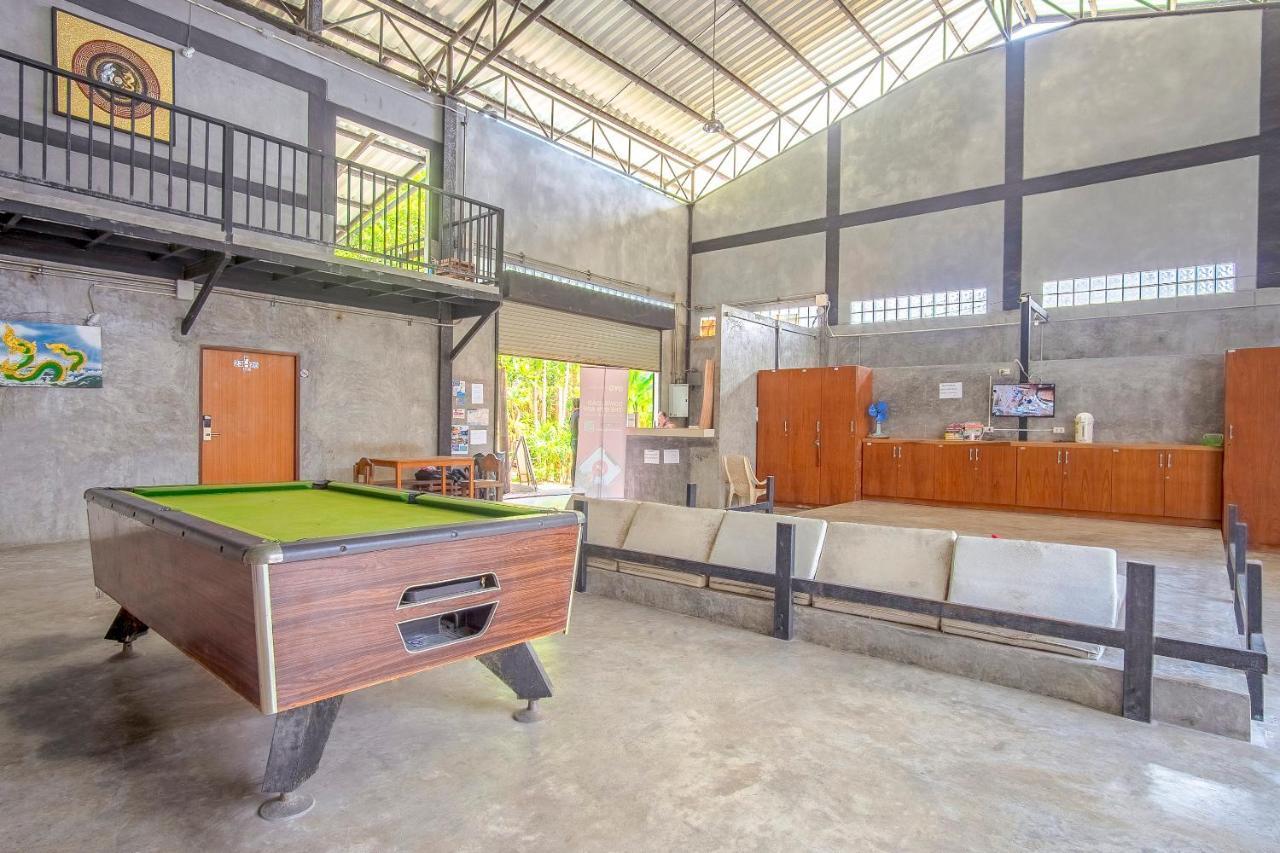 Oyo 585 Freedom Hostel @ Phi Phi Eksteriør bilde