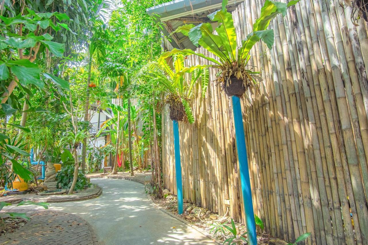 Oyo 585 Freedom Hostel @ Phi Phi Eksteriør bilde